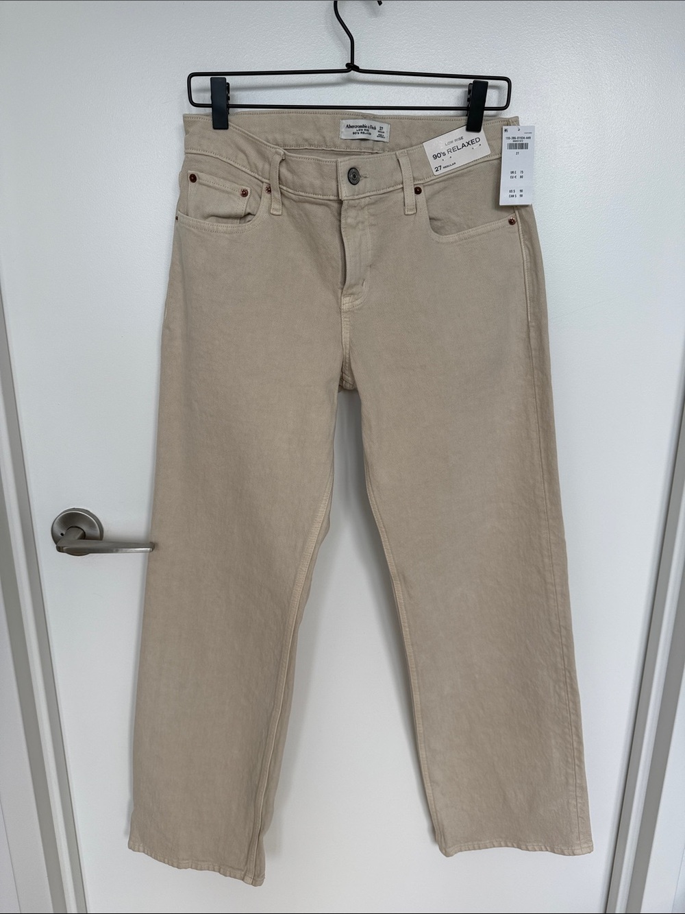 Abercrombie 90s Relaxed Low Rise Jeans - Size 27 - Light Brown - NWT
